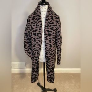 Calia by Carrie Underwood long cardigan sweater, beautiful animal print